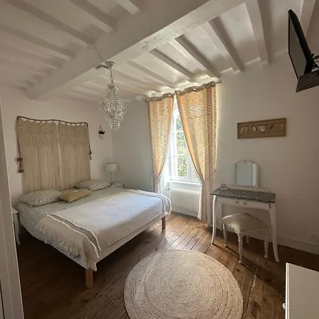 D'hotes Le Clos Tassin 3*