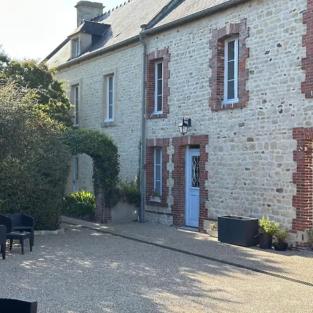 D'hotes Le Clos Tassin ベッド・アンド・ブレックファスト コルヴィル・シュル・メール